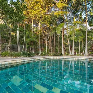 A Perfect - 11 Cook , Byron Bay Australia